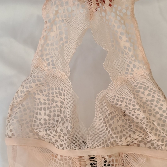 BUY 1 GET 1 FREE VICTORIA SECRET VERY SEXY BRA - Picture 6 of 14